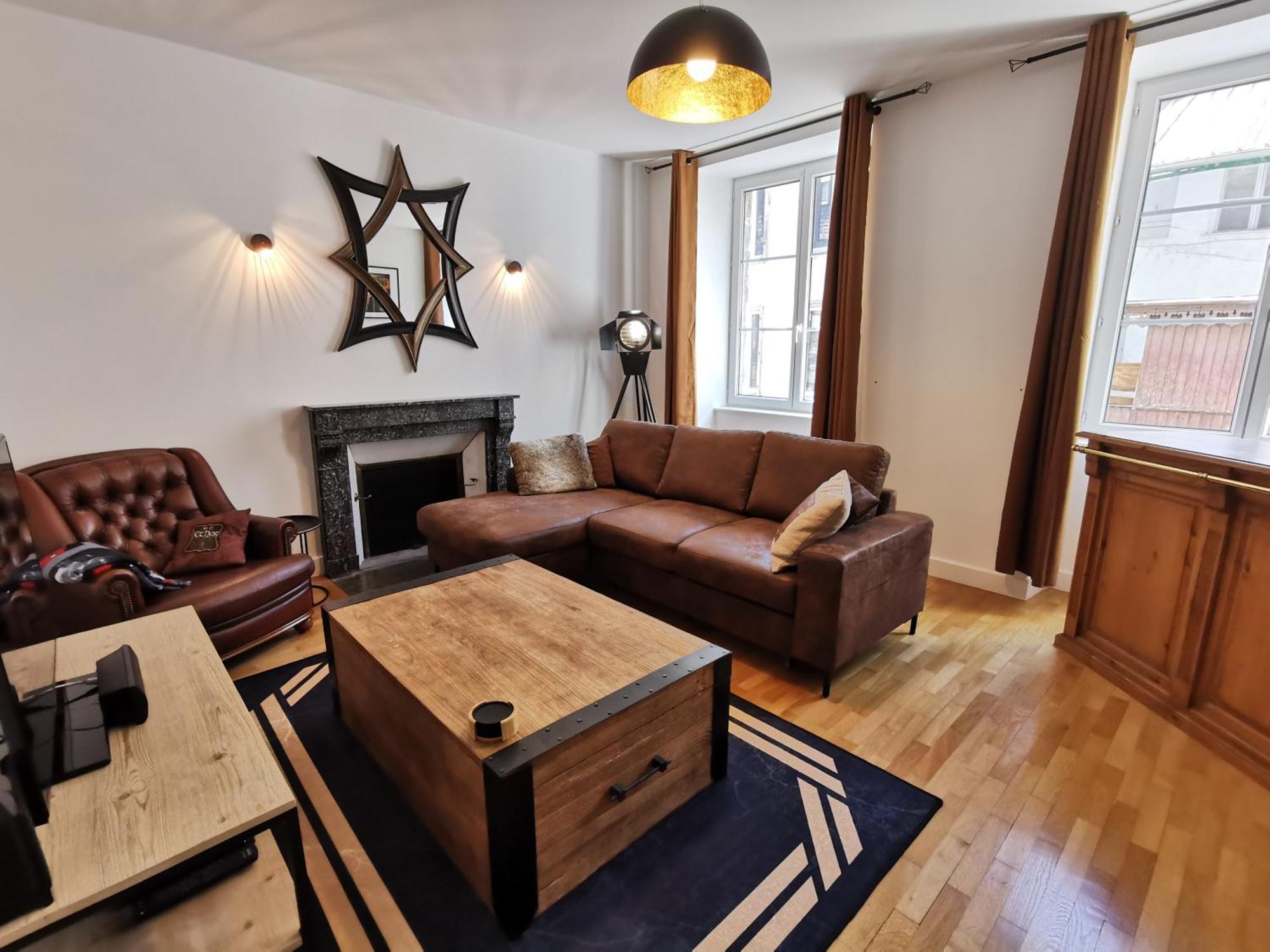 Appartement 3 Chambres Au Coeur Du Jura, Ideal Famille Salins-les-Bains Exteriér fotografie